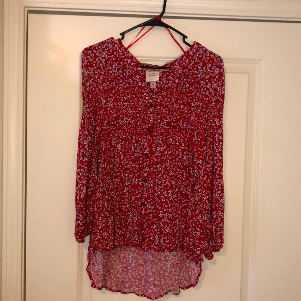 Large, long sleeve, Knox Rose blouse.